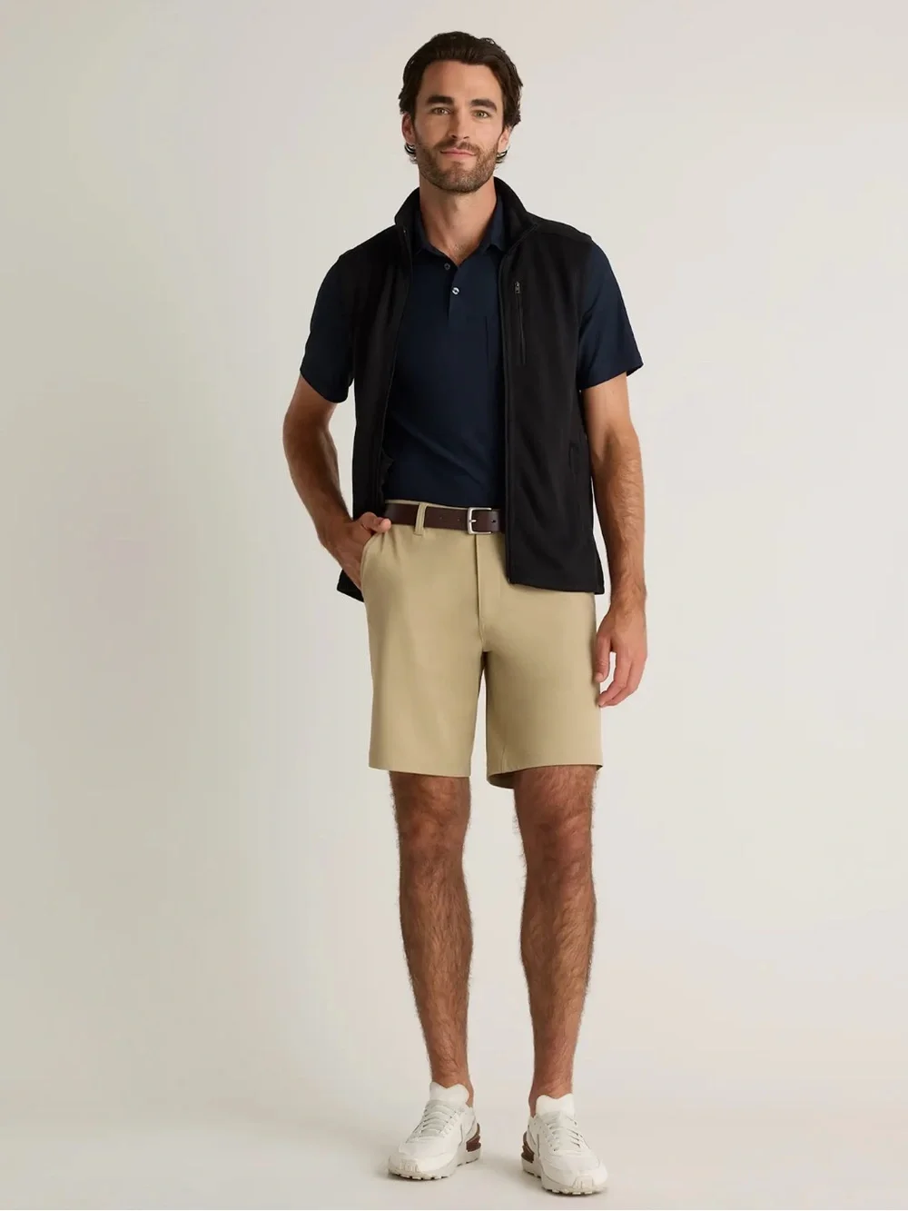 New Quince Men’s ProTech Golf Shorts 9” Sand Dune Tan Khaki size 32 preppy